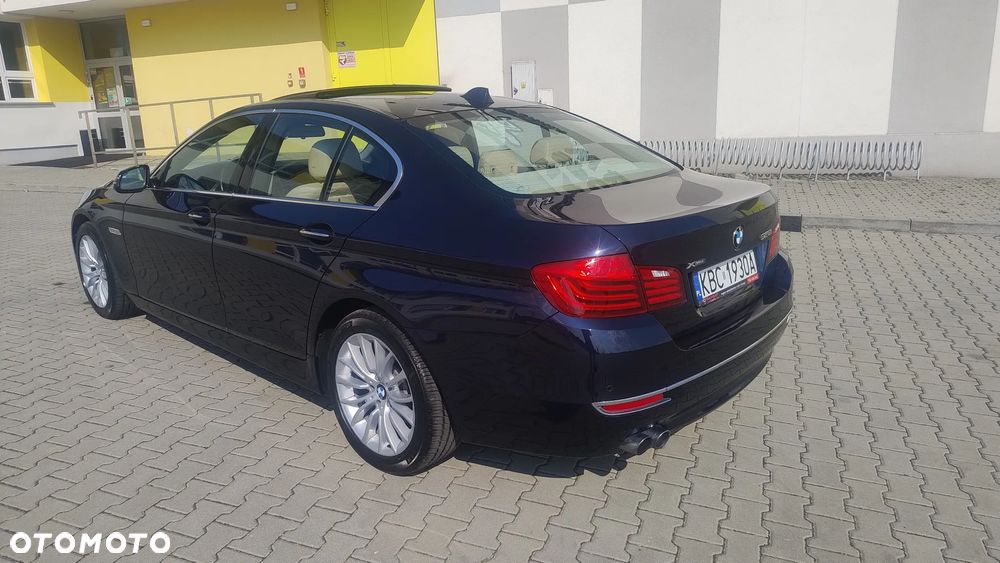BMW Seria 5 528i xDrive Luxury Line - 22