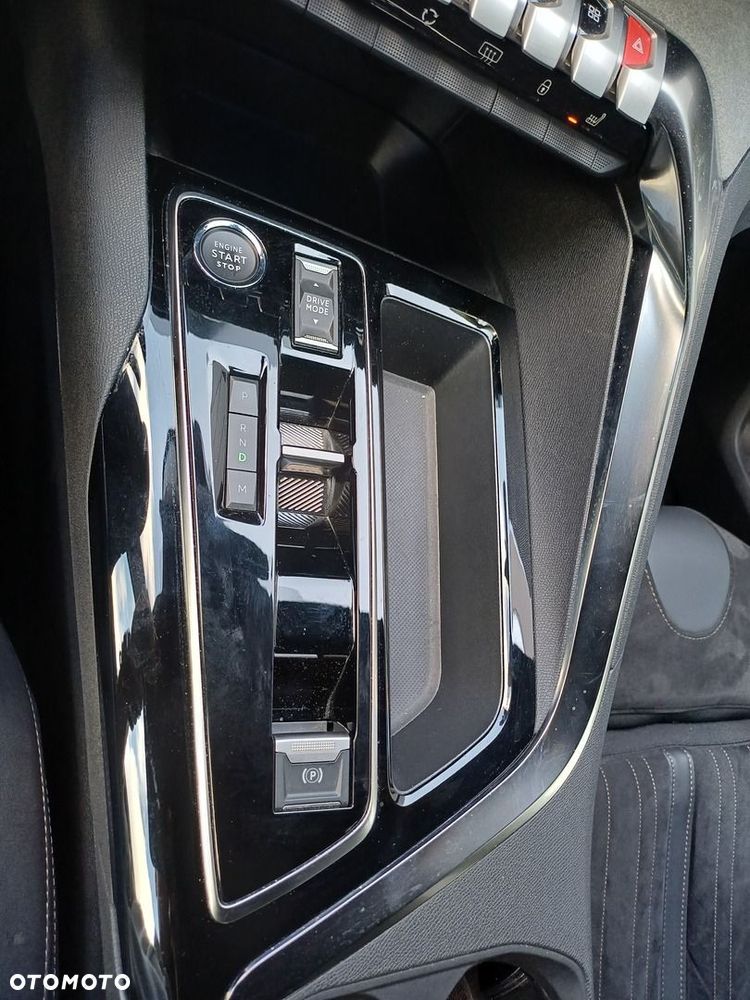 Peugeot 3008 1.5 BlueHDi GT S&S EAT8 - 16