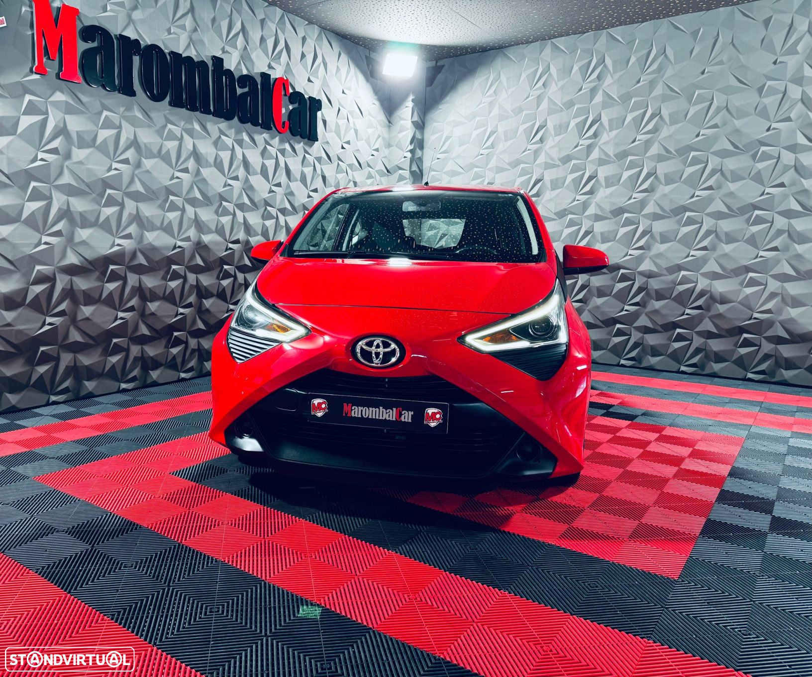 Toyota Aygo 1.0 X-Play Plus - 16