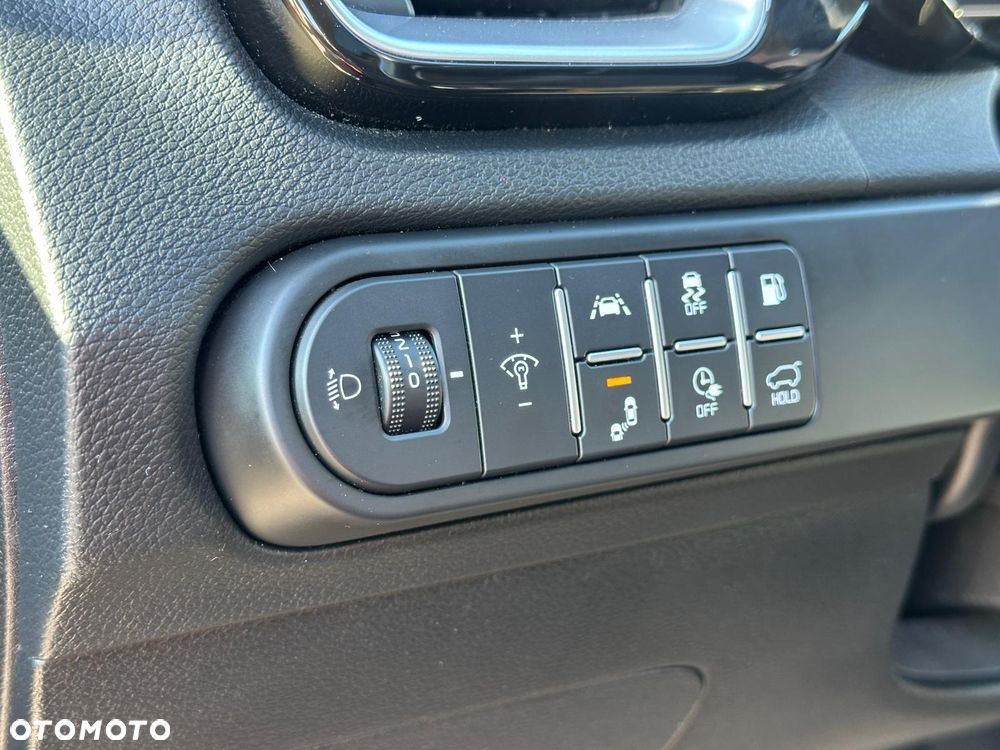 Kia Ceed 1.6 GDI DCT OPF Platinum Edition - 26