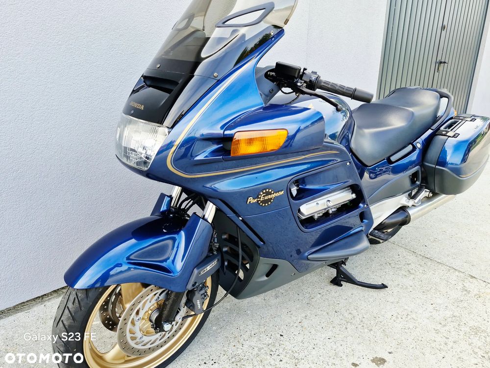 Honda ST - 17