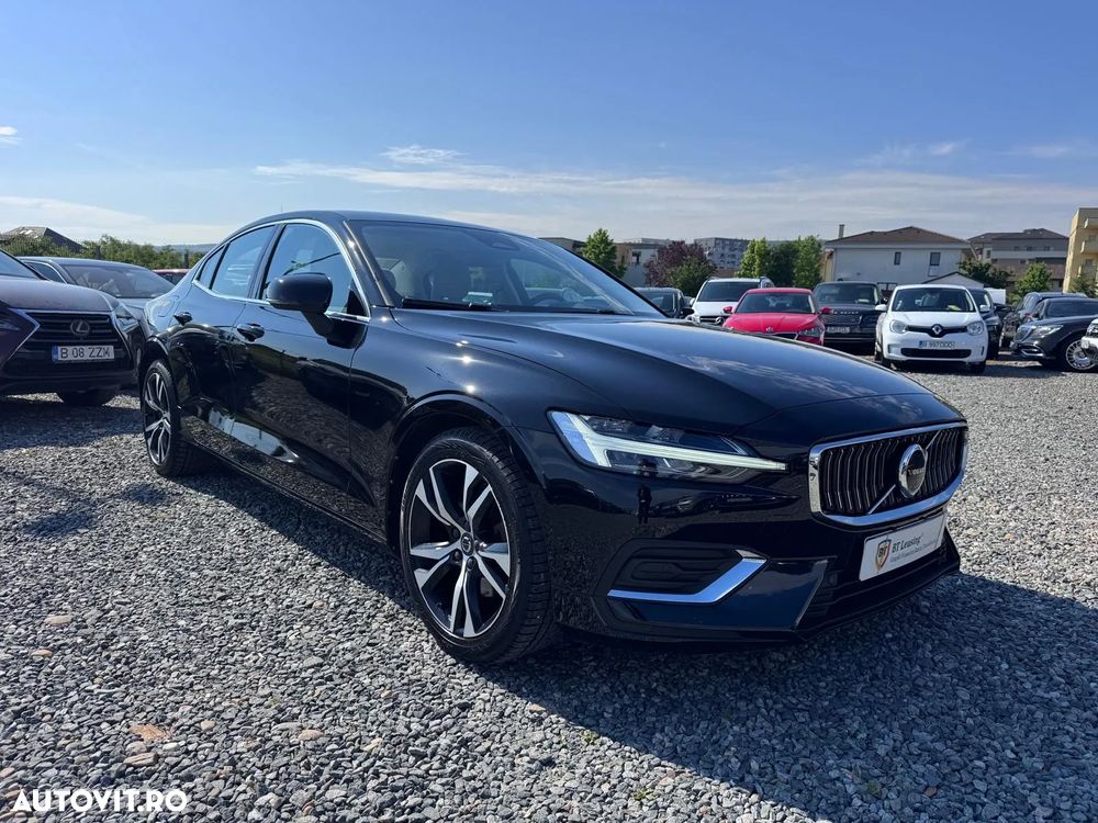 Volvo S60 B4 MHEV AT Plus Dark - 2