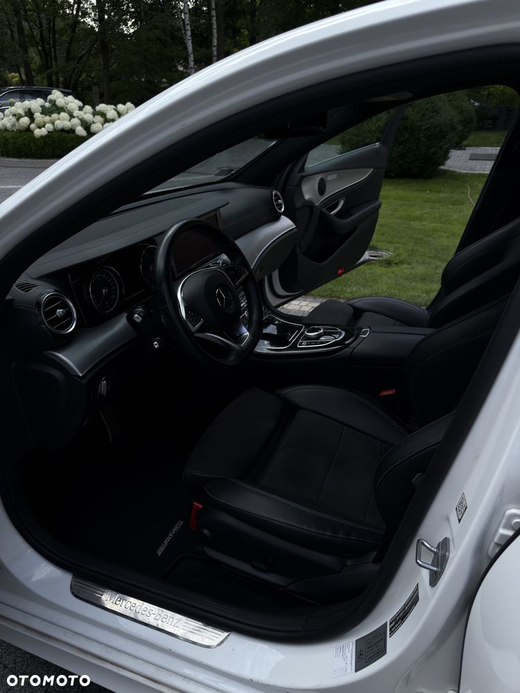 Mercedes-Benz Klasa E 220 d 4-Matic 9G-TRONIC - 11