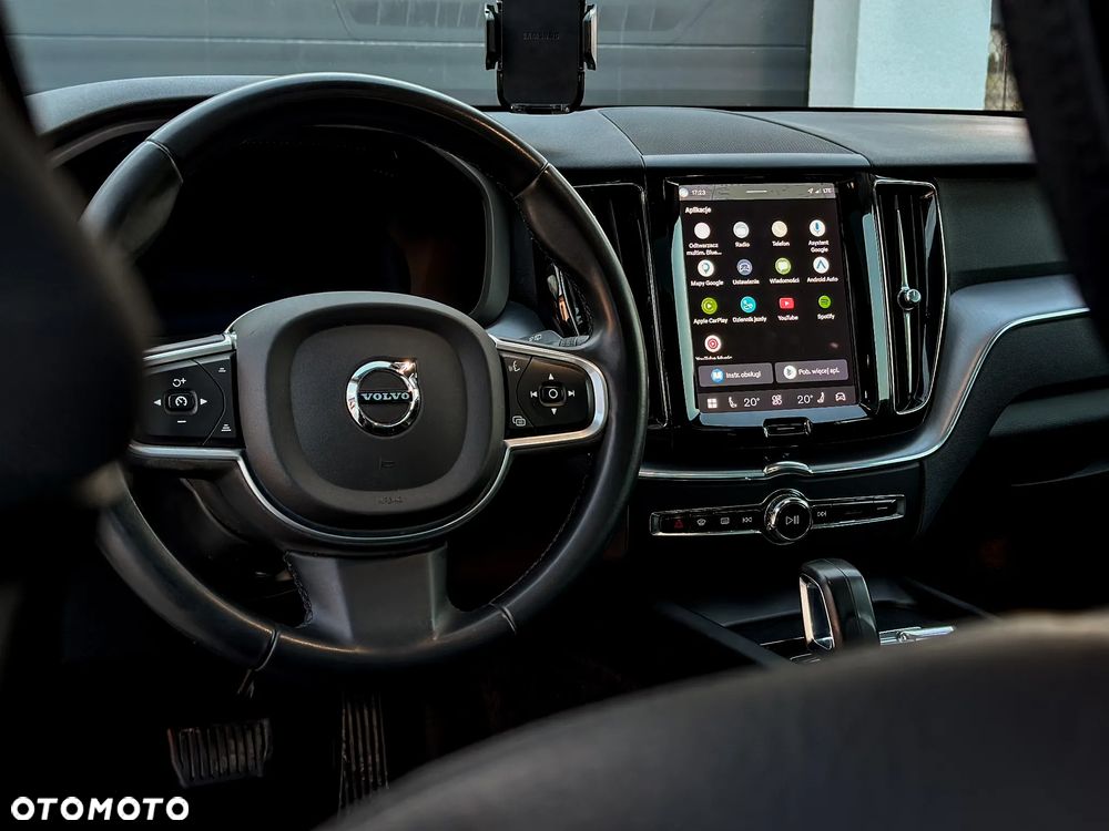 Volvo XC 60 T6 AWD Recharge Plus Bright - 24