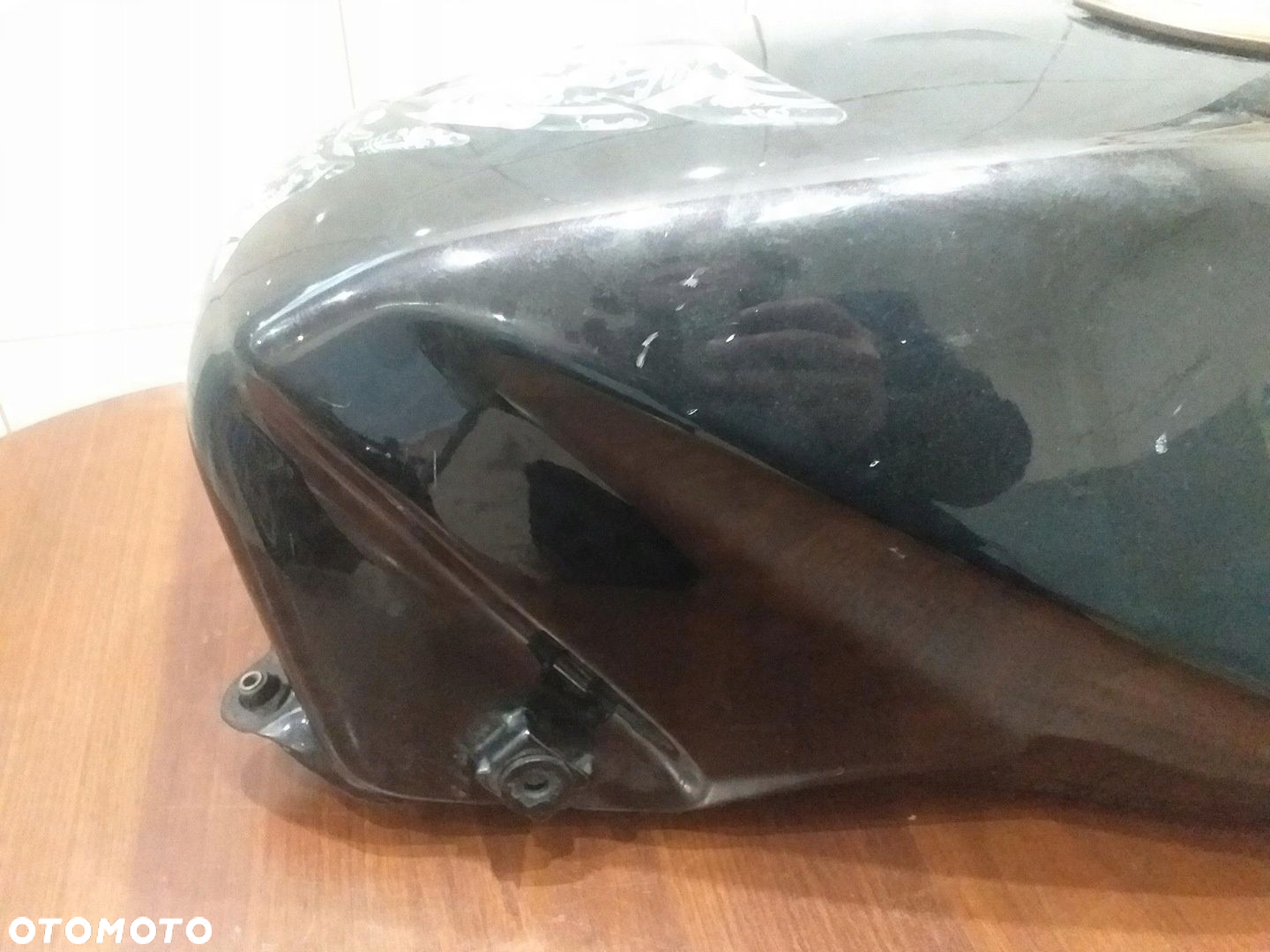 ZBIORNIK PALIWA BAK SUZUKI GS 650 - 3