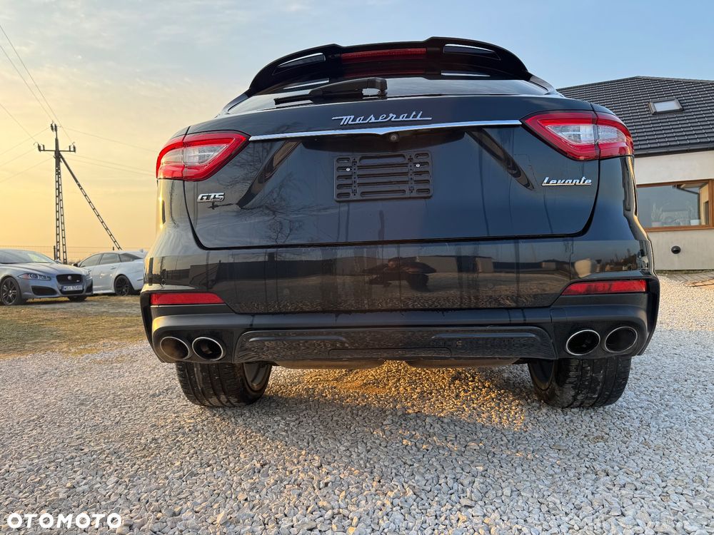 Maserati Levante GTS Q4 - 11