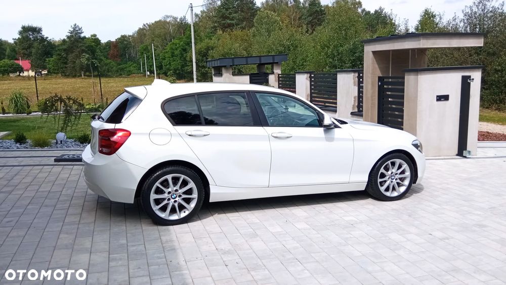 BMW Seria 1 114i - 12