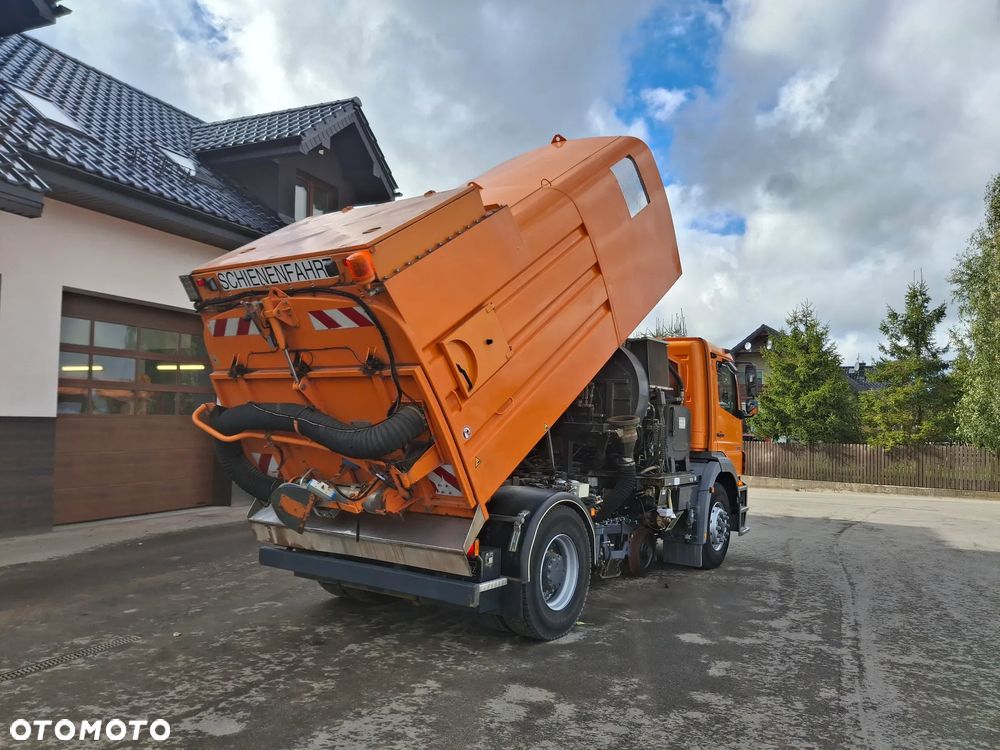 Mercedes-Benz Axor 1823 Zamiatarka HSW Explorer 6 Do Szyn Kolejowych Pojazd Szynowo Drogowy Czyszenie Szyn Torów Kolejowych - 19