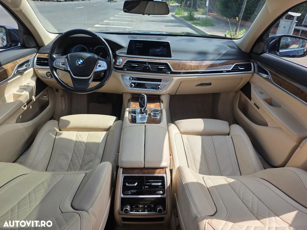 BMW Seria 7 740e iPerformance - 15