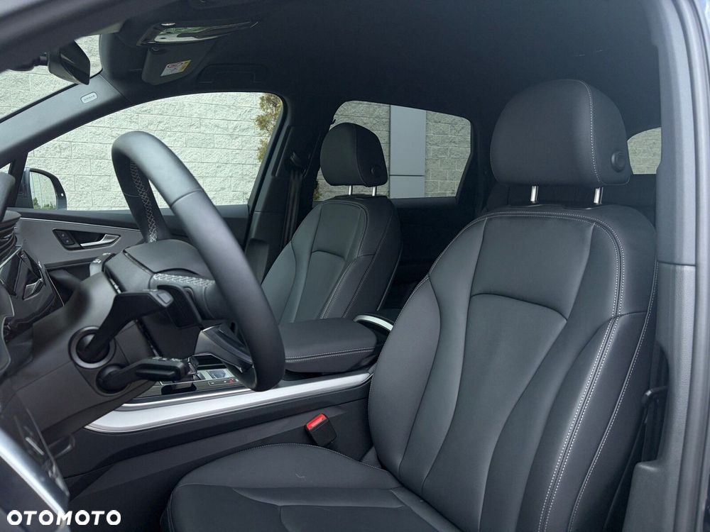 Audi Q7 - 12