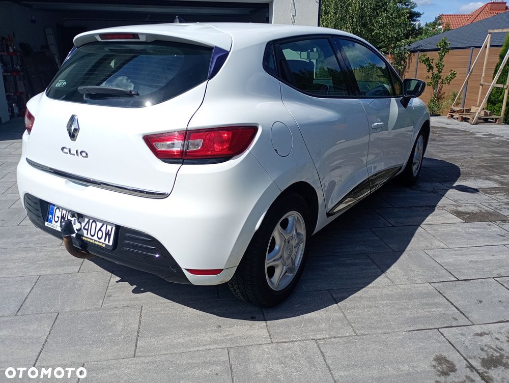 Renault Clio 1.2 16V Alize - 10