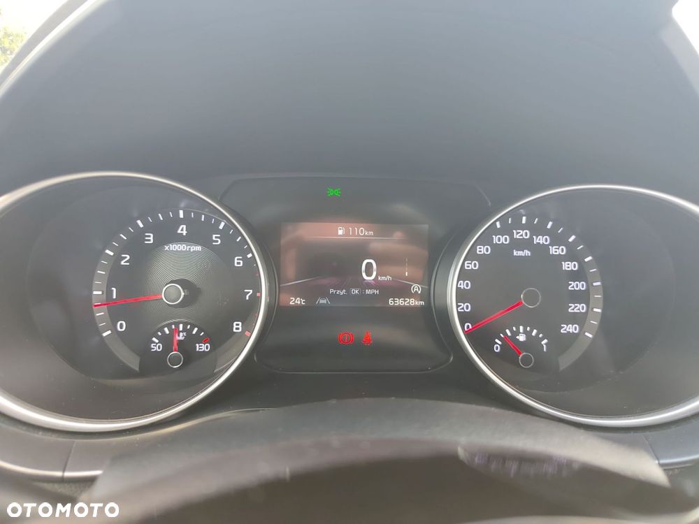 Kia Ceed - 14