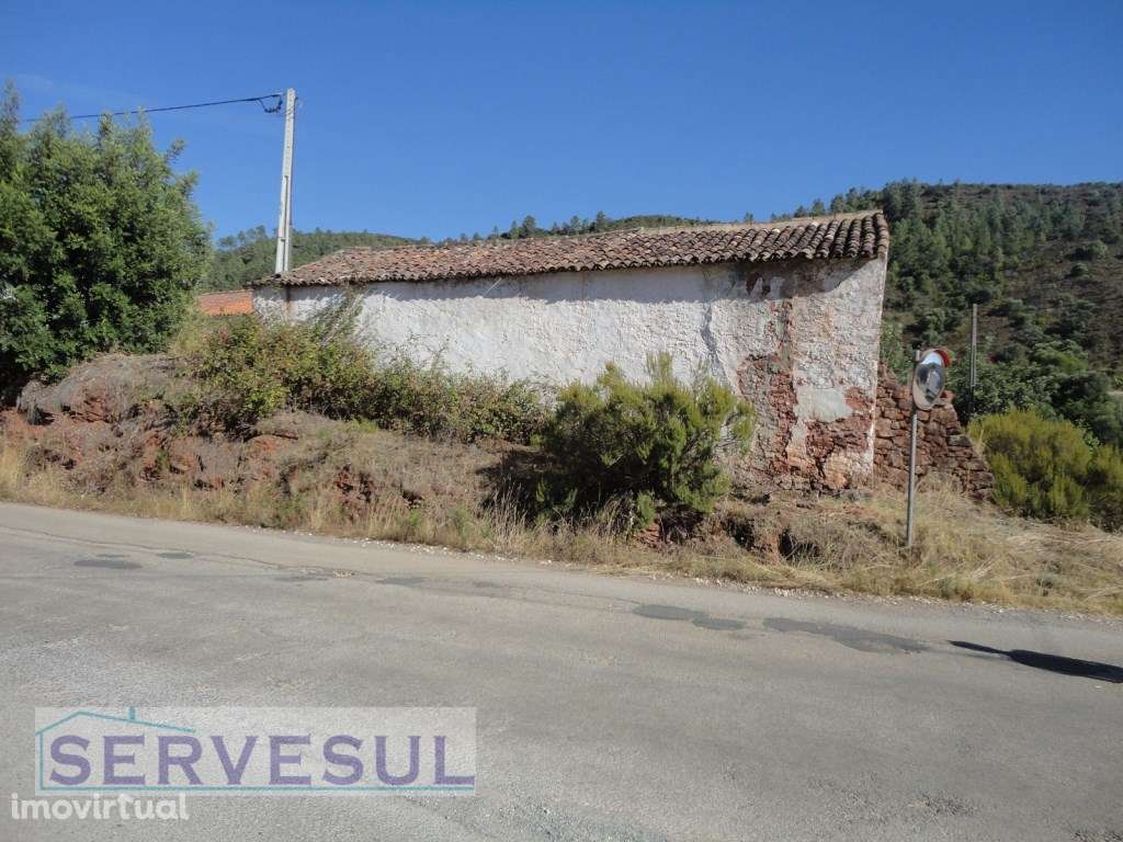 Casa antiga para renovação com área de 74m² em terreno de 2 hectare... - Grande imagem: 5/14