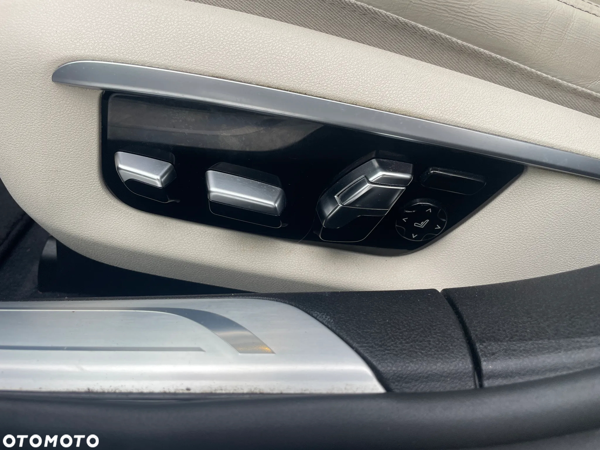 BMW Seria 7 740d xDrive - 18