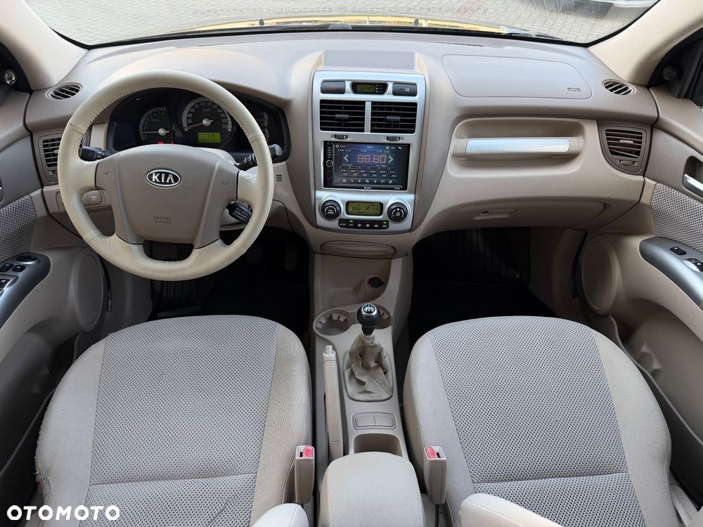 Kia Sportage 2.0 Expedition + - 13