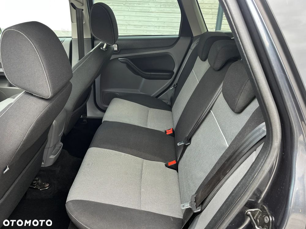 Ford Focus 1.6 TDCi Titanium - 17