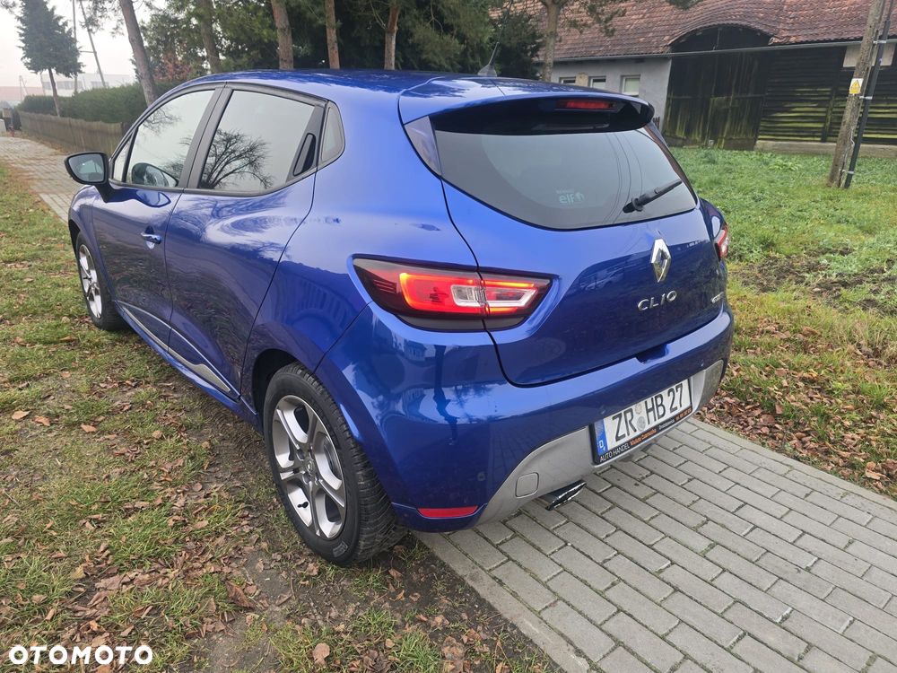 Renault Clio - 19