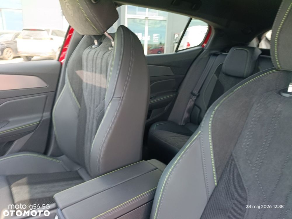 Peugeot 408 - 9