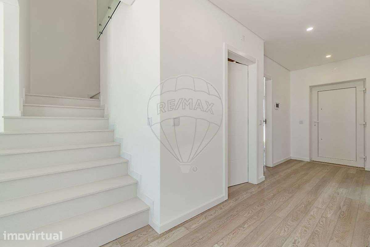 Moradia T4 para venda - Grande imagem: 3/30