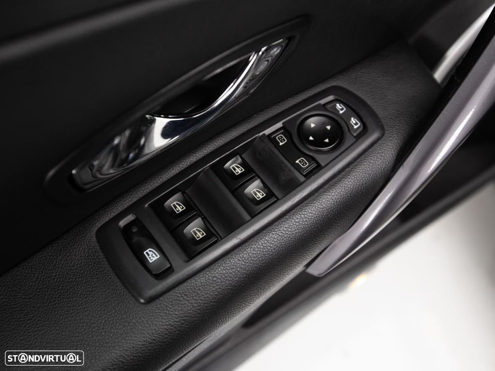 Renault Mégane Sport Tourer - 12