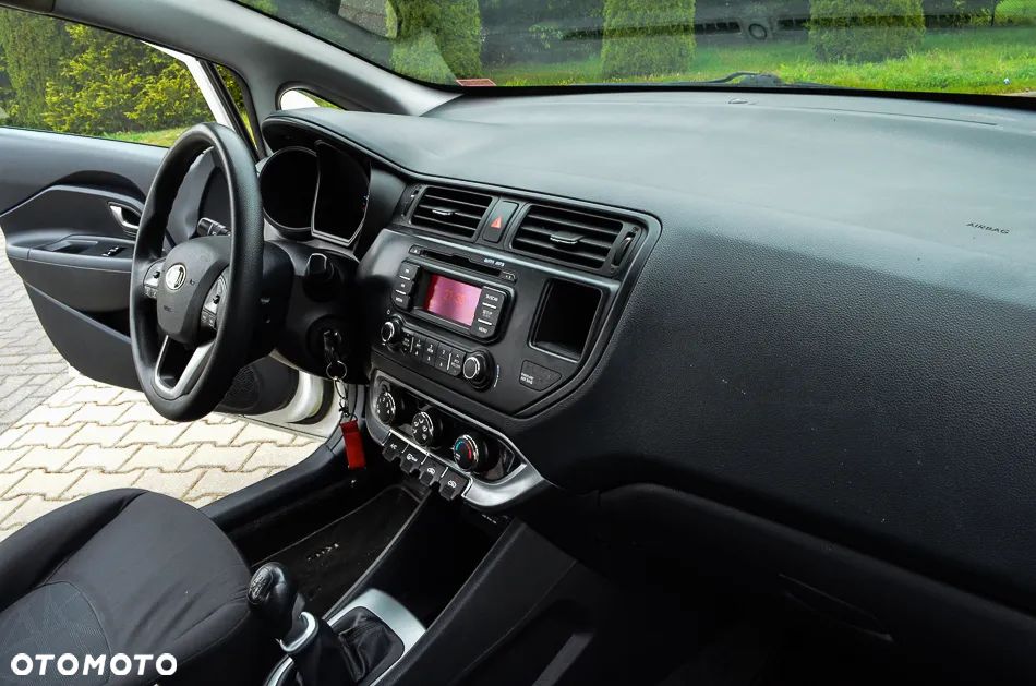 Kia Rio 1.4 Spirit - 33