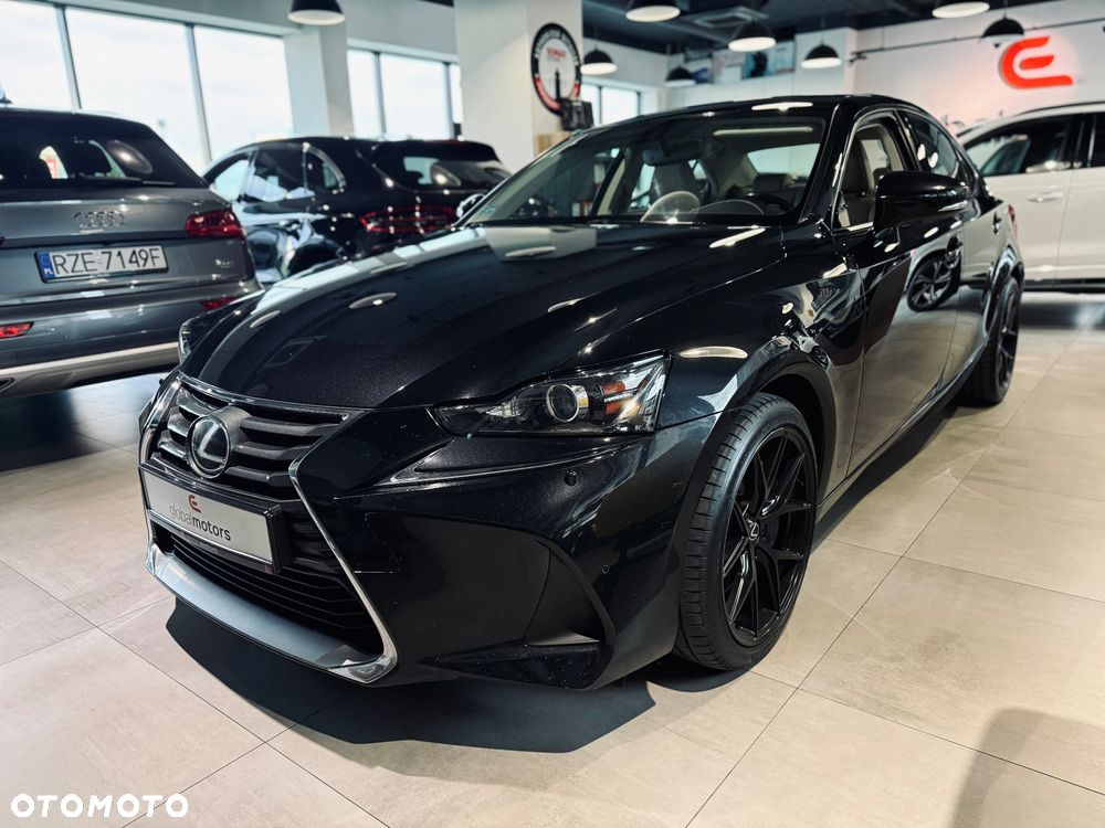 Lexus IS 200t Executive Line - 1