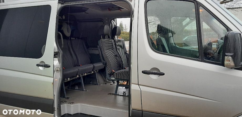 Mercedes-Benz Sprinter - 11