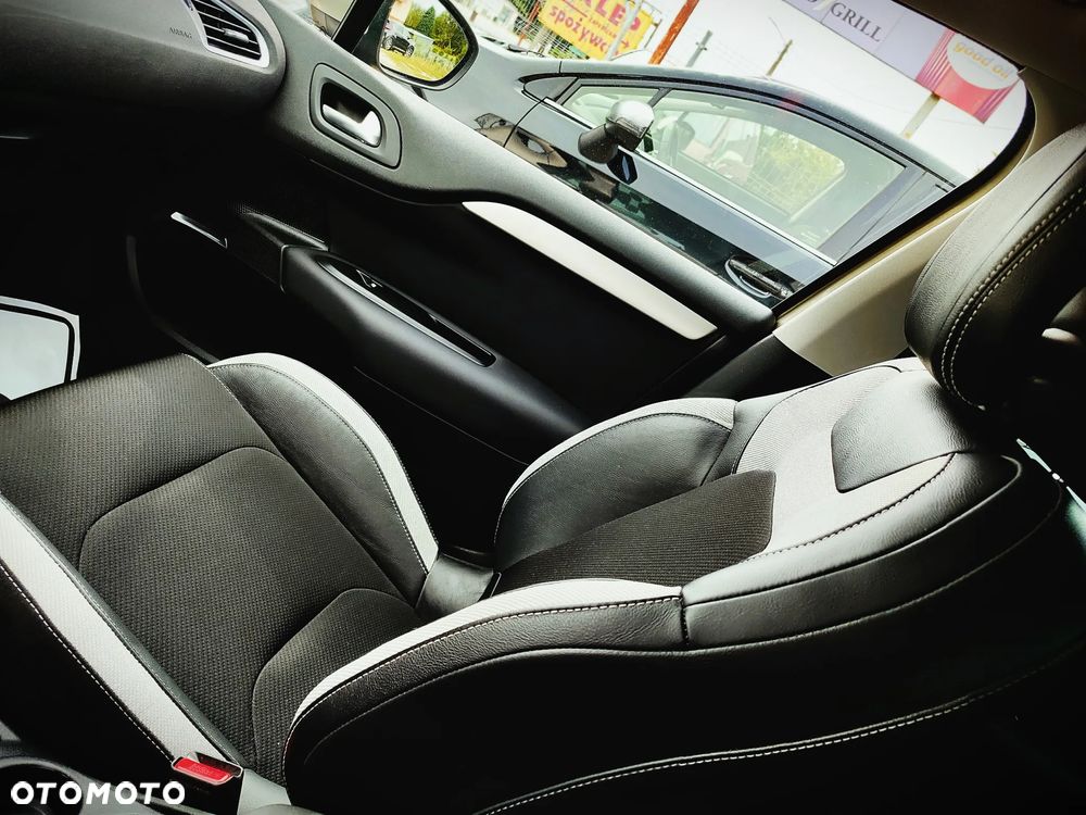 Citroën C4 1.6 HDi Exclusive - 8