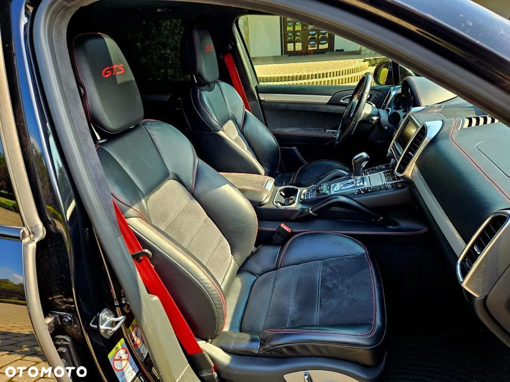 Porsche Cayenne - 20