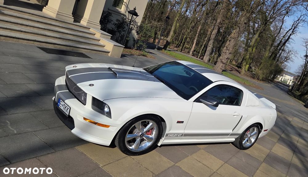 Ford Mustang - 3