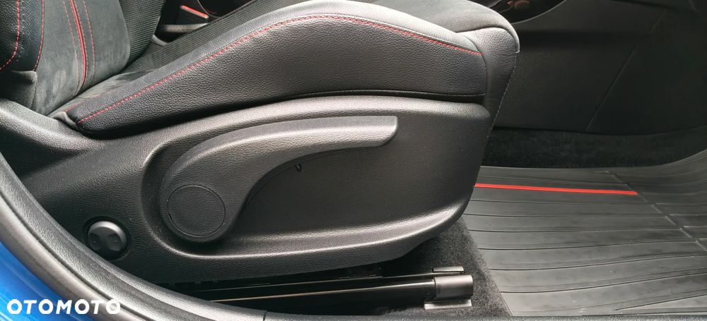Kia Ceed 1.6 T-GDI GT DCT - 20