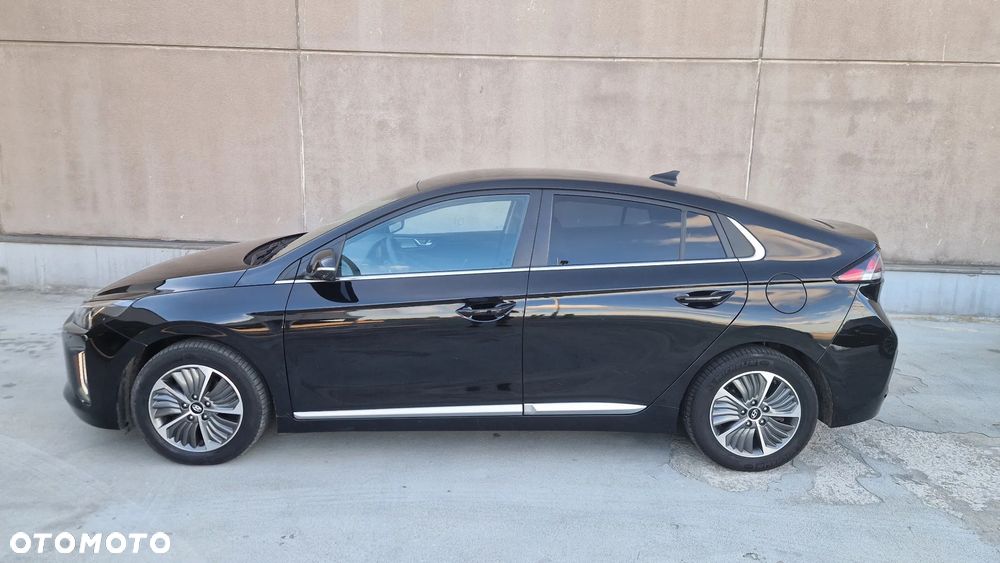 Hyundai IONIQ hybrid Platinum - 5