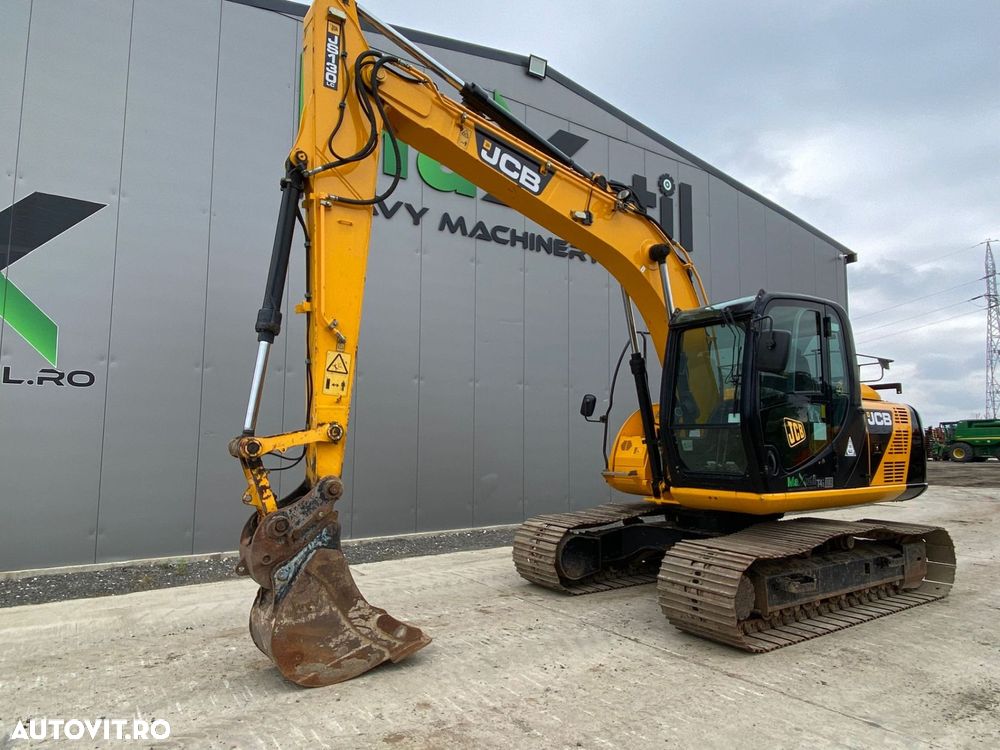 JCB JS130 Excavator - 9