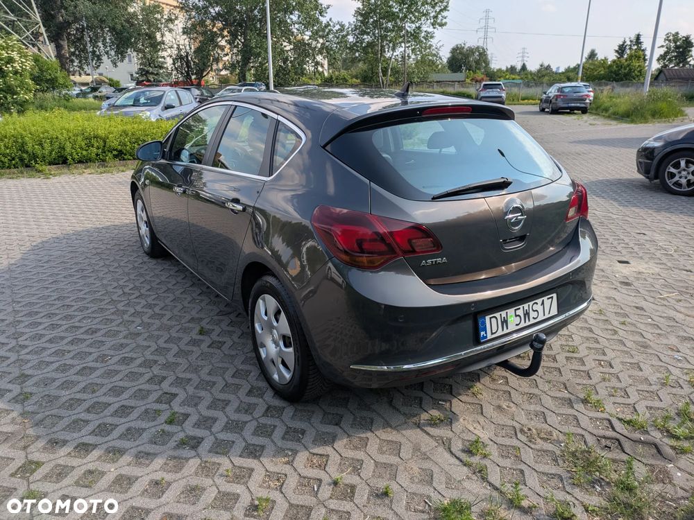 Opel Astra 1.4 T Cosmo - 4