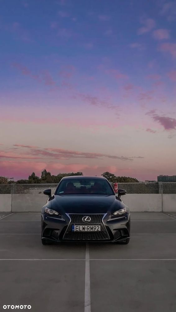 Lexus IS 200t F Sport - 3