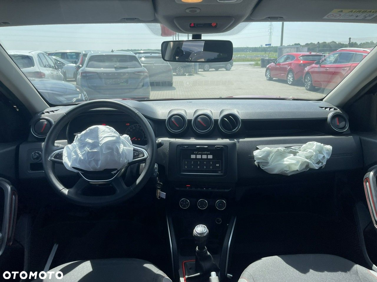 Dacia Duster 1.6 SCe Essential - 6