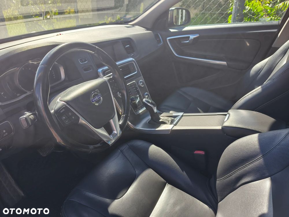 Volvo V60 T5 Drive-E Kinetic - 11