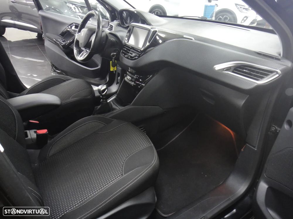 Peugeot 208 PureTech 110 Stop & Start Tech Edition - 16