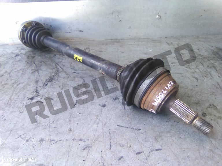 Transmissão Frente Esquerda  Audi 80 B2 [1978_1987] 1.6 - 1