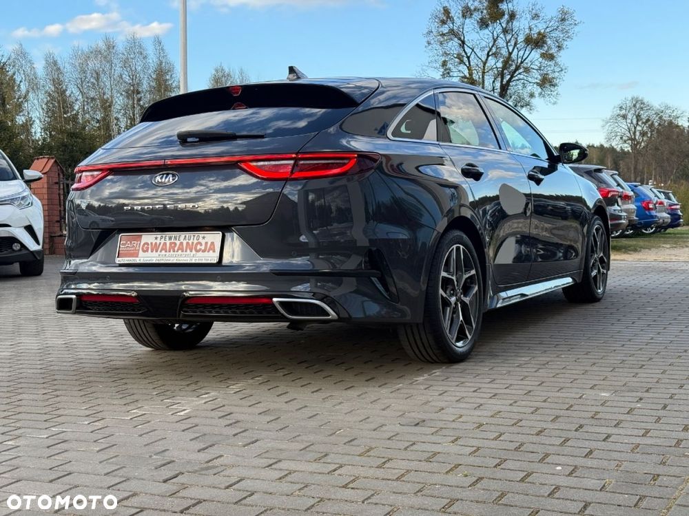 Kia ProCeed - 11