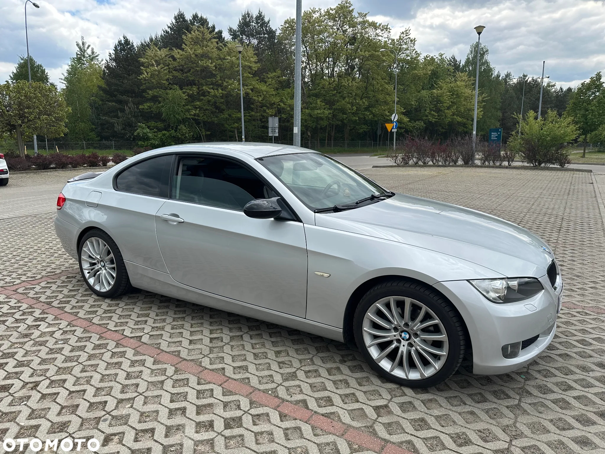 BMW Seria 3 320i Coupe - 11