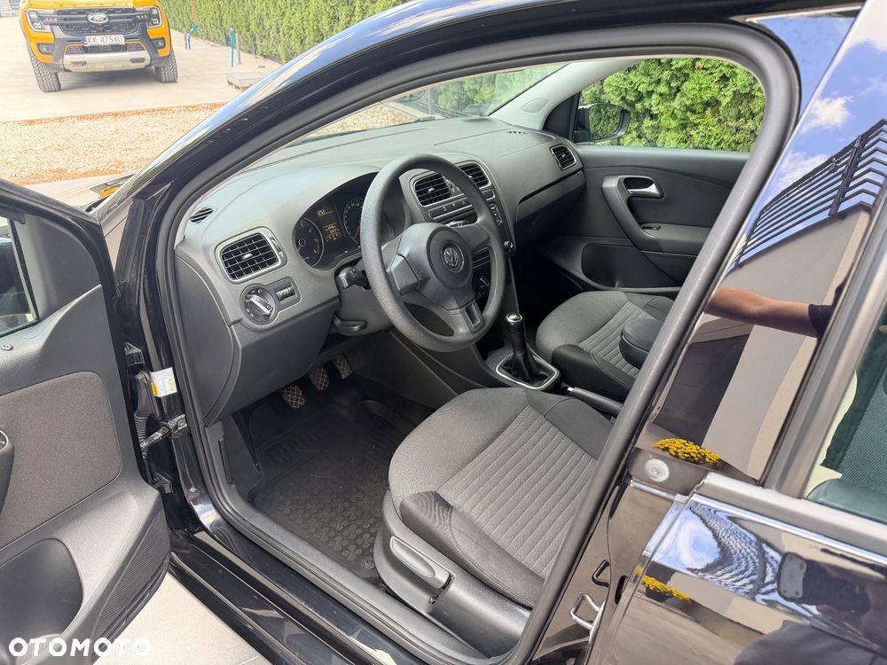 Volkswagen Polo 1.4 16V Trendline - 14