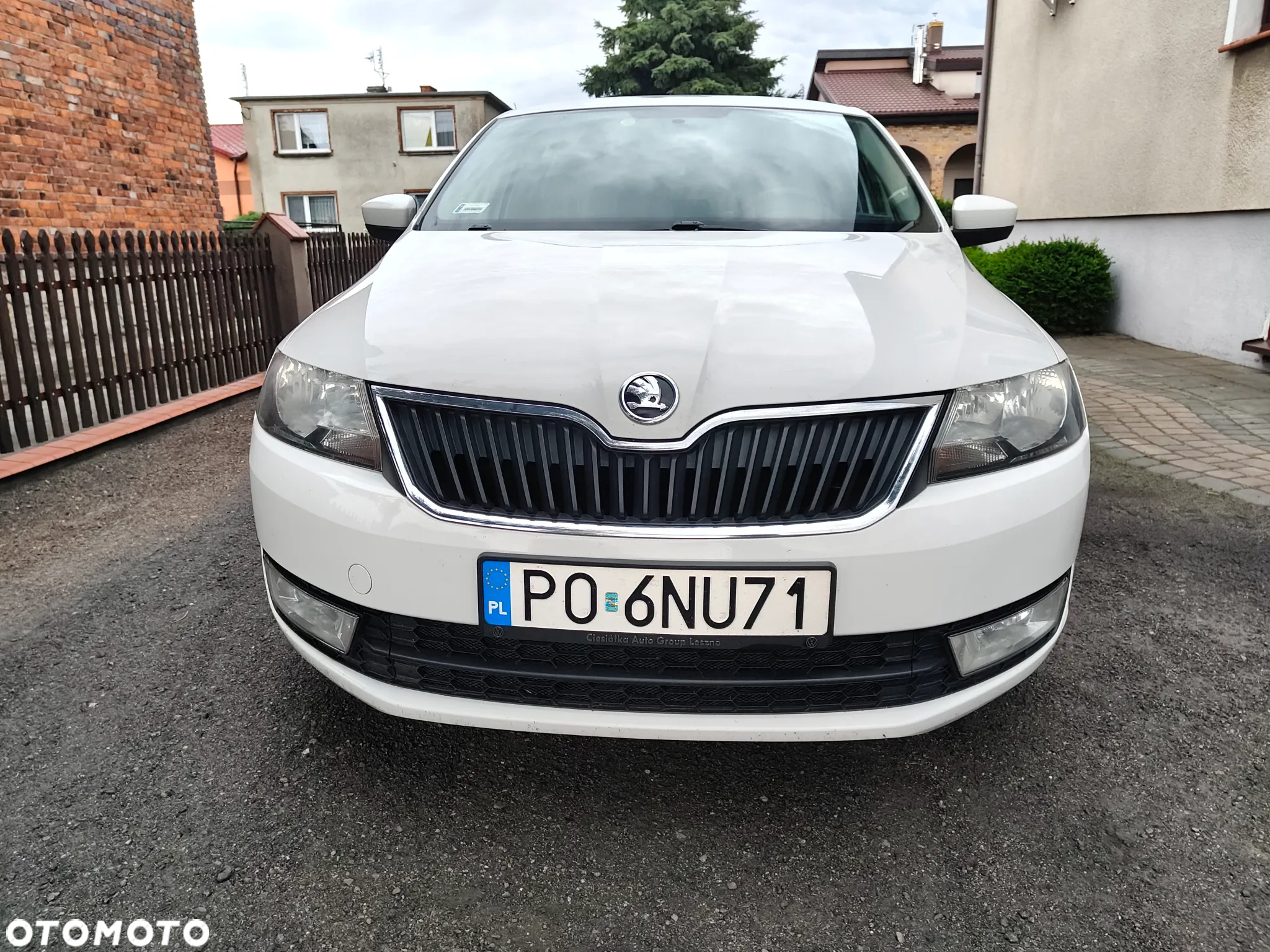 Skoda RAPID 1.2 Ambition Max - 9