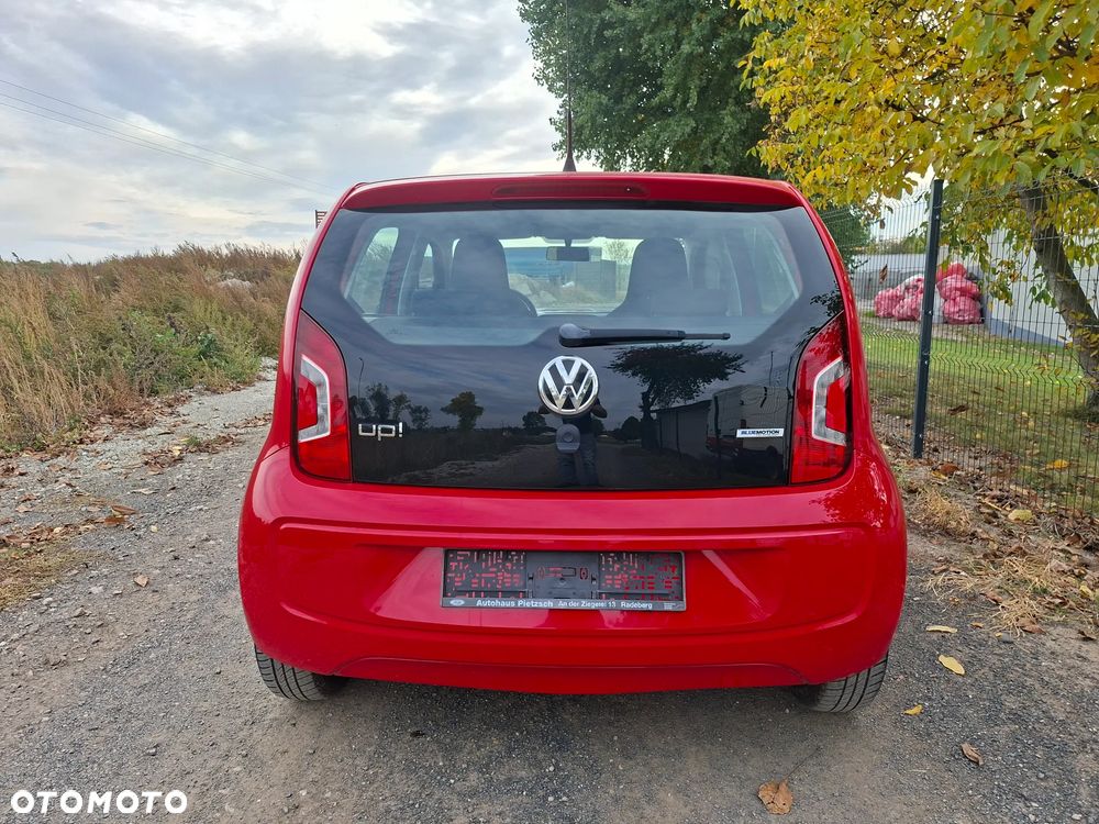 Volkswagen Up 2014 photo 5
