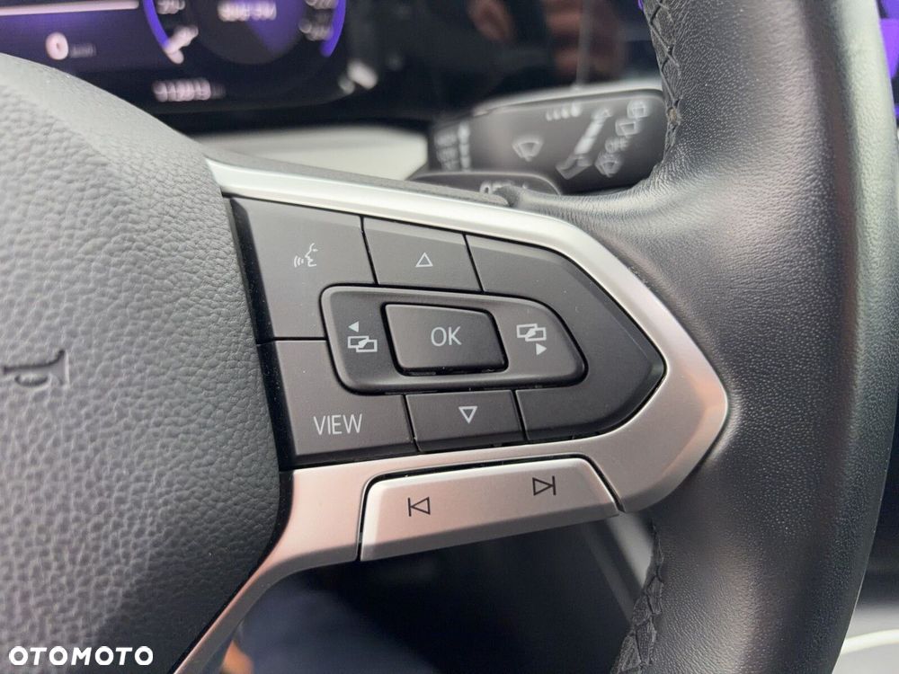 Volkswagen Golf - 16