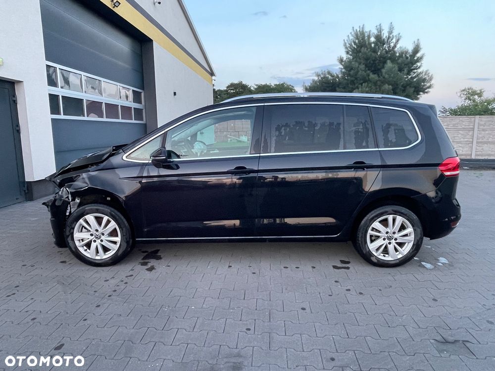 Volkswagen Touran Highline - 4