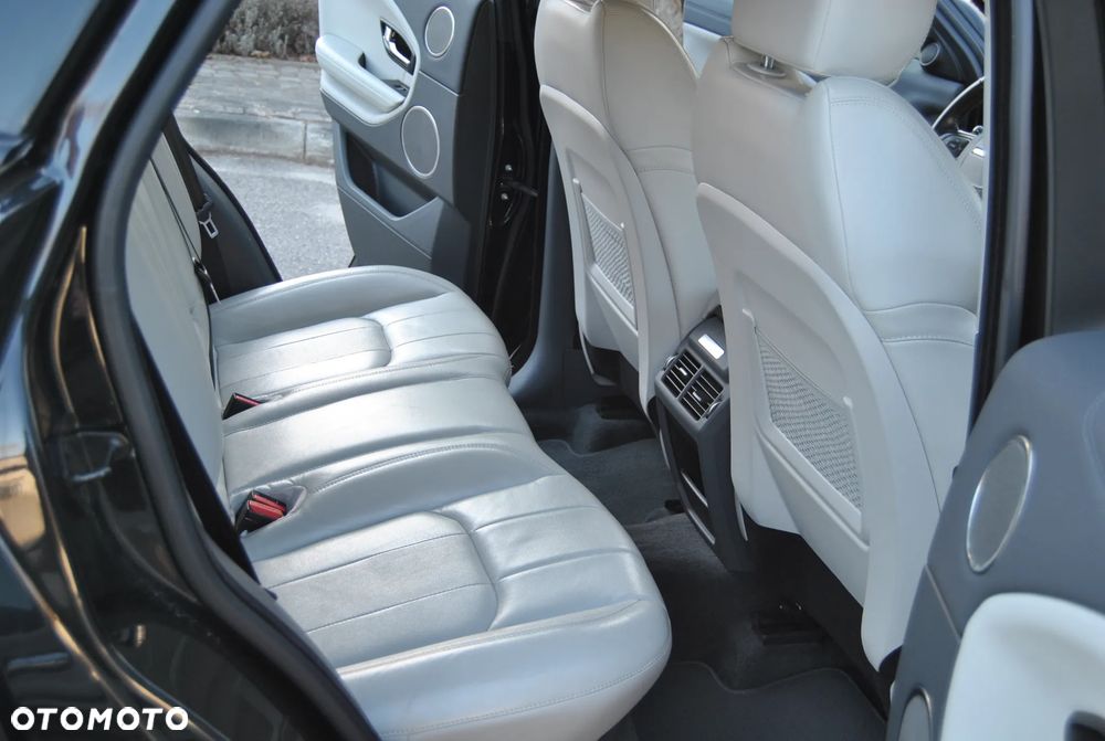 Land Rover Range Rover Evoque D150 R-Dynamic SE - 18