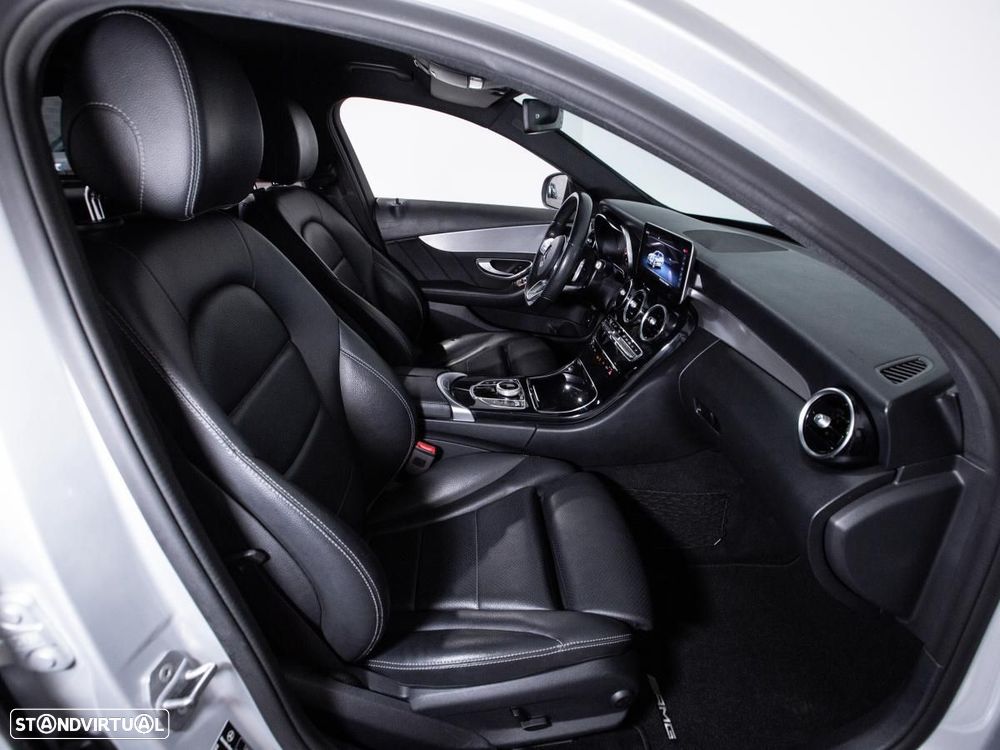 Mercedes-Benz C 220 — fotografia 9