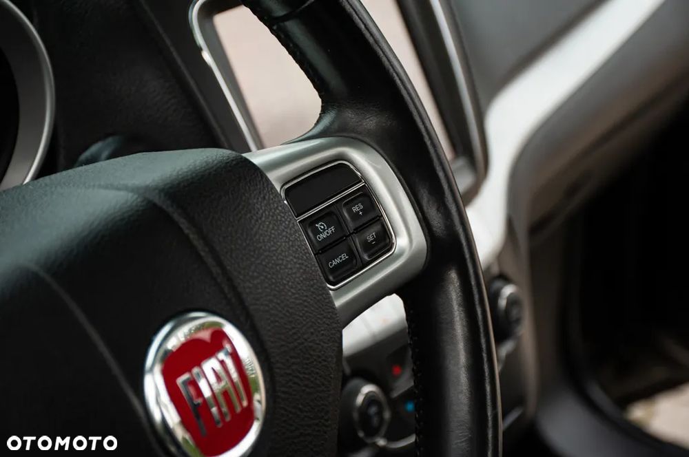 Fiat Freemont 2.0 Multijet 16V DPF Automatik Allrad Black Code - 38