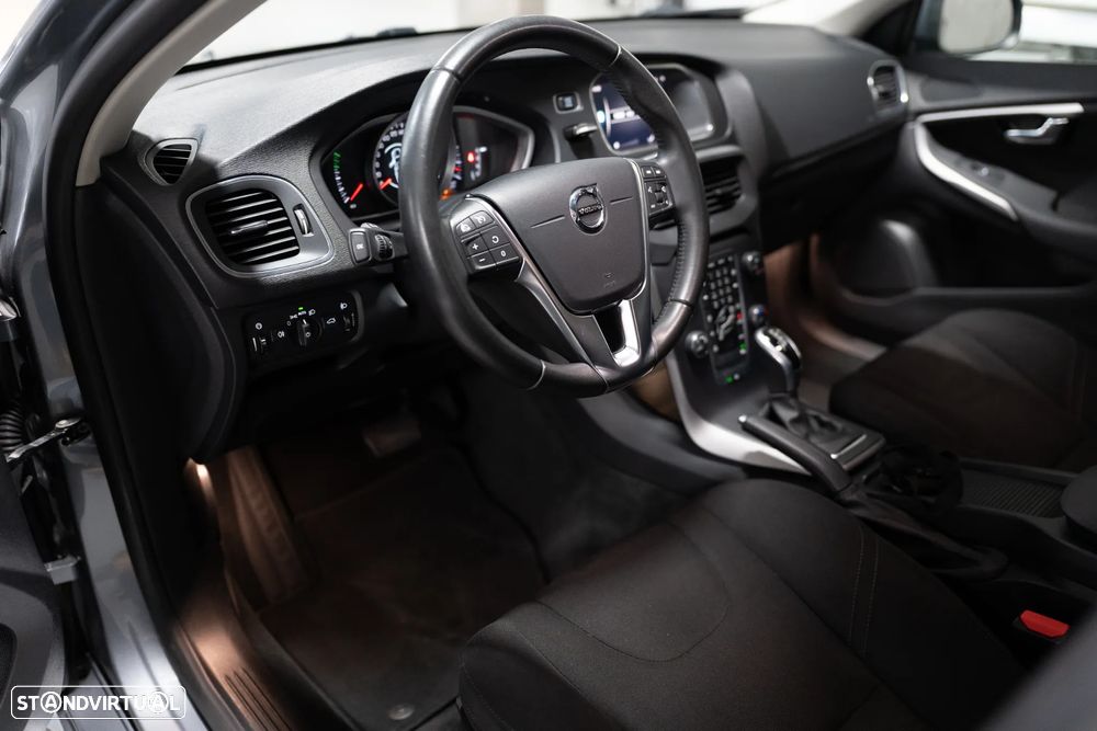 Volvo V40 2.0 D2 Kinetic Geartronic - 18